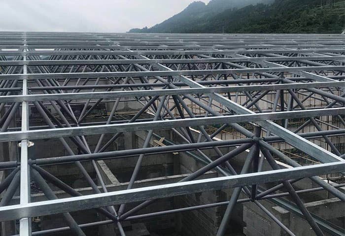 滕州风雨操场网架